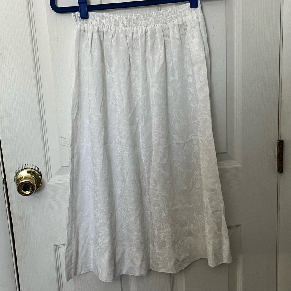 Vintage White Floral Skirt